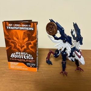 Transformers Beast Hunters Predacons Risin Skylynx Target Exclusive INCOMPLETE